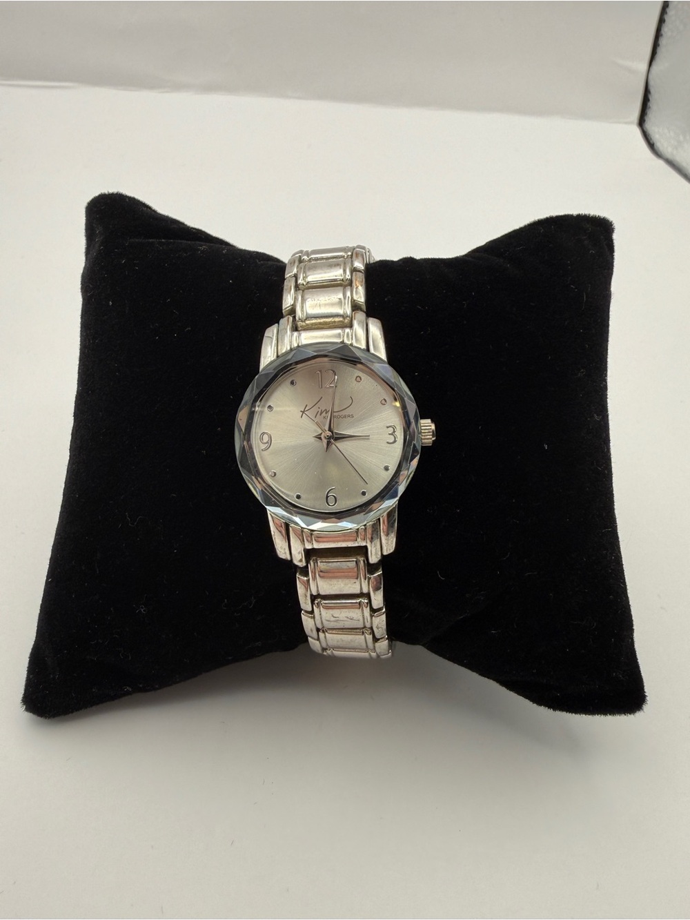 Kim Rogers - Silver‑Tone Watch - Faceted Bezel - New Battery